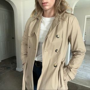 GAP SHORT TRENCH COAT
